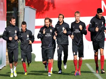 GHEORGHE HAGİ - Galatasaray'da derbi maçı hazırlıkları başladı