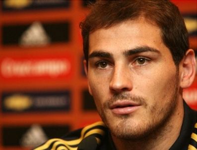 IKER CASİLLAS - Iker Casillas: Mourinho ile bu tramvayı atlatacağız