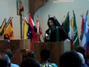 Müslüman genç kilisede Meryem Suresi'ni okudu