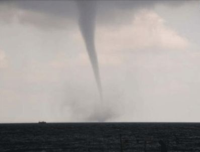 DEVLET METEOROLOJI GENEL MÜDÜRLÜĞÜ - Bozcaada ile Çanakkale'ye hortum uyarısı