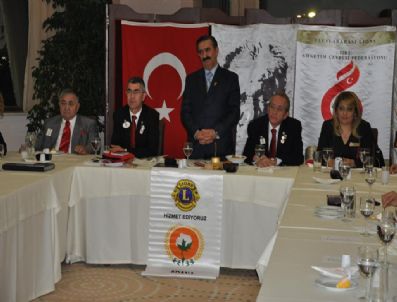 Adana Lions Kulübü 44 Öğrenciye Burs Veriyor