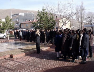 CEVAT ÇELIK - Adaylık Süresi Tamamlanan Öğretmenler Yemin Etti