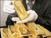 Altın aldı başını gidiyor