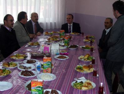 TARKAN KESKIN - Şirinköy İlköğretim Okulu'ndan Çay Günü
