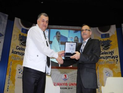 İPOD TOUCH - Türk Telekom Akademi Omü'lü Gençlerle Buluştu