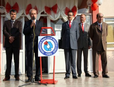 ATILLA KıLıÇ - Türkiye Okuyor Kampanyasına Destek