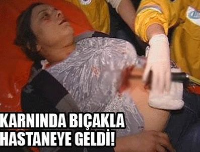 RAMBO - Karnında bıçakla hastaneye geldi