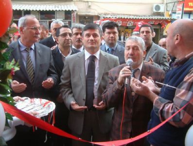 FIKRET AKOVA - Dev Fabrika, 6. Satış Mağazasını Balıkesir'de Açtı