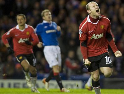 BERBATOV - Manchester United Glasgow Rangers'ı 1-0 yenerek üst tura çıktı