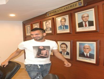 NAOMI CAMPBELL - Trabzonsporlu Engin Baytar'ın Her Yaptığı Olay Oluyor