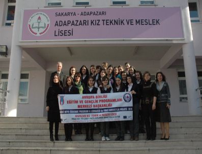 LEONARDO DA VİNCİ - Adapazarı Kız Meslek Lisesi Öğrencileri Almanya Yolcusu