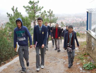 Simav'da Yatılı Öğrencilerin Yol Çilesi