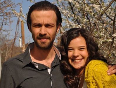 ONUR BAYRAKTAR - Tiyatro ve dizi oyuncusu Onur Bayraktar kazada hayatını kaybetti