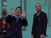 Beyaz'dan Sarıkabadayı'nın dansına güldüren yorum!