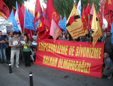 GALATASARAY MEYDANI - Beyoğlu'nda Füze Kalkanı Protestosu
