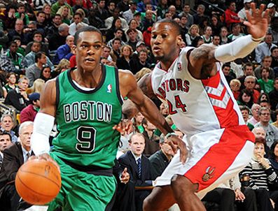 PAUL PIERCE - Boston Celtics: 110 - Toronto Raptors: 101