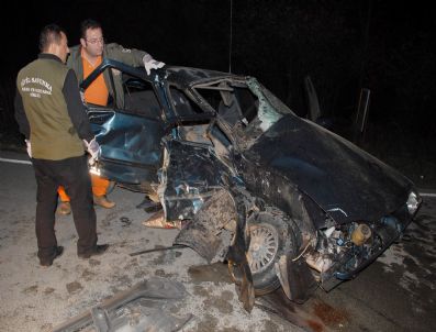 ÇıNARLıK - Samsun'da Trafik Kazası: 1 Ölü, 4 Yaralı