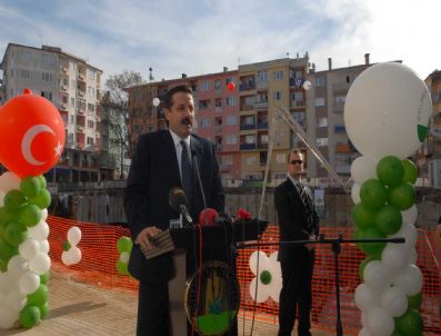 TIFLIS - Bakan Faruk Çelik Kılıçdaroğlu'na Yüklendi