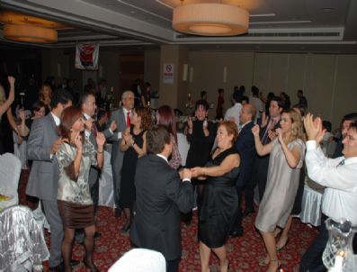 HASAN YAMAN - Diş Hekimleri Stres Attı