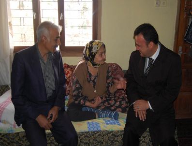 BÜLENT KARACAN - Fadime Nineye Tekerlekli Sandalye