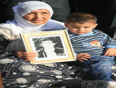 VEDAT AYDıN - Kayıp Yakınlarının Oturma Eylemi