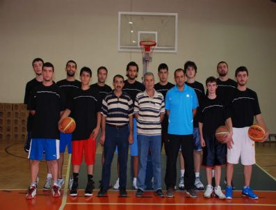 Melikgazi Belediyespor'da Liderlik Keyfi