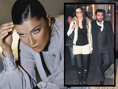 DENİZ AKKAYA - Benimle evlenir misin Deniz?