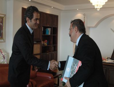 KARAELMAS ÜNİVERSİTESİ - Rektör Özer, Bektaş Açıkgöz'ü Makamında Kabul Etti