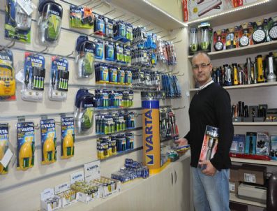 RAUF ORBAY - Türkiye'nin İlk Pil Dükkanı Kocaeli'nde Açıldı