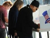 Obama ara seçimlerde çoğunluğu yitirdi