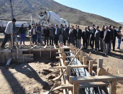 CAYHAN - Tekel Mağdurları Hayvan Sektörüne Yöneldi