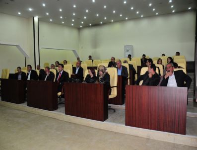 DÜNYA KLASIKLERI - Van Belediye Meclisi'nden 3 Günlük 'Kürtçe Okuma Kampanyası' Kararı