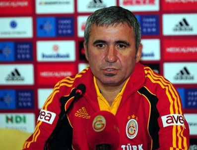 FRANK RİJKAARD - Fatura Hagi'ye kesildi