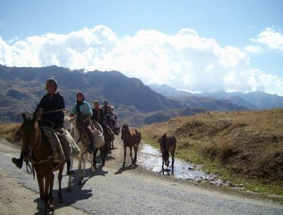 Berivanlar Yayla Yollarında