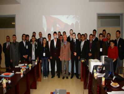 SERDAR ŞAHIN - Dpü'de Öğrencilerin Seçim Heyecanı