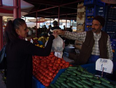 SEMT PAZARLARı - Kocasinan'da Semt Pazarlarına Yoğun İlgi