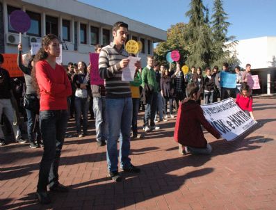 HAKAN YILMAZ - Ktü'de Yök Protestosu