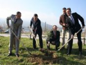 Avustralya Konsolosluğu Eceabat'a 95 Barış Fidanı Dikti