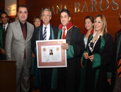 MAHMUT ESAT BOZKURT - Yeni Yönetim İlk Ruhsatları Verdi