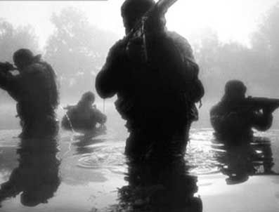 KOBE BRYANT - Call of Duty Black Ops'un TV reklamları dikkat çekiyor