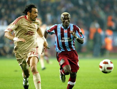 3 büyüklere geçit yok...