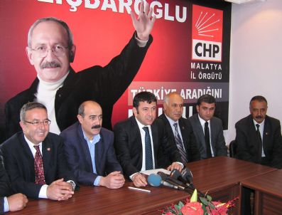 VELİ AĞBABA - Chp Malatya İl Başkanı Veli Ağbaba, Köylere Hizmette Adil Davranılmadığını İddia Etti