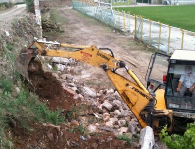 Yıkılan Stat Duvarına Bakım