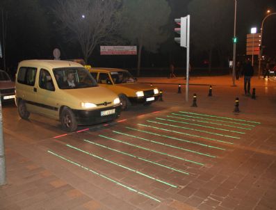 SÜLEYMAN ERDOĞAN - Denizli'de Yaya Geçişleri Daha Güvenli Hale Getiriliyor