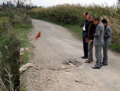 OSMAN TUNÇ - Kaymakam Osman Tunç, Köy Yolları İncelemeye Aldı