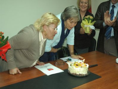 AYÇA TAŞKENT - Chp'de Süpriz Doğum Günü