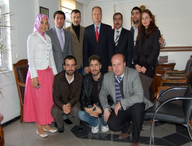 Fatih Sanat Tiyatro Topluluğu'ndan Kaymakam Yılmaz'a Ziyaret