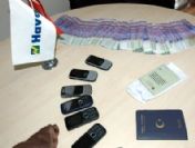 Havalimanı'nda unutulan çantadan servet çıktı