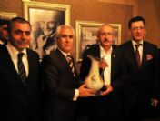 Kılıçdaroğlu Nilüfer Belediyesi'ni Ziyaret Etti