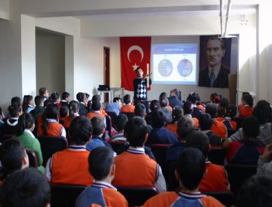 RAHMİ KOÇ - 'Müzebüs' Gümüşhane'de